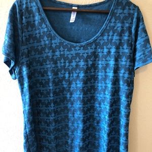 EUC XL Lularoe Classic Tee